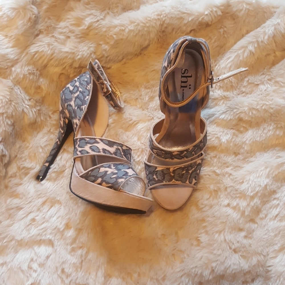 Summer heels☆☆make offers☆☆